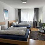 TOP Lage in Rostock 3 Zimmer Wohnung mit bestem Ausblick im 1 OG rechts